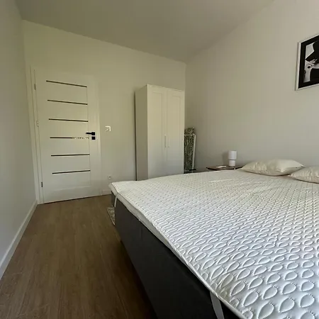 Shortstaypoland Sokratesa