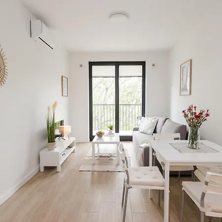 Shortstaypoland Sokratesa Apartman *